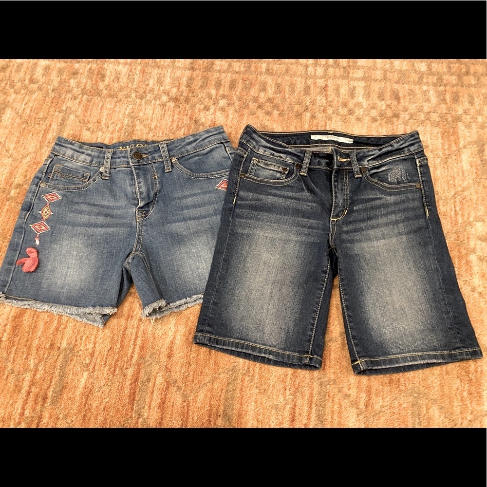 NEVER WORN 2 Piece Denim shorts set🤍✨